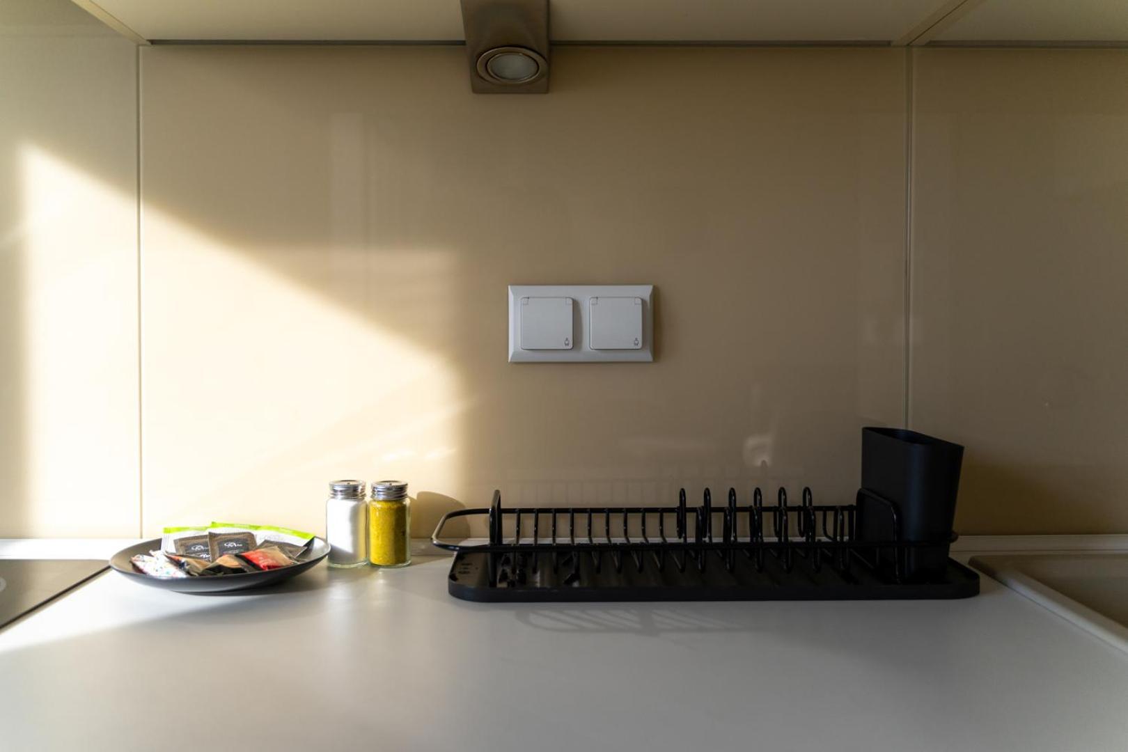 Wola 14th Floor - Parking & Balcony - By Rentujemy Apartmán *